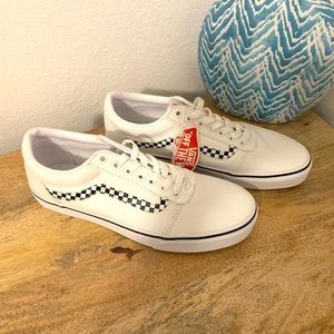 [ Vans] White Low Top Shoe with Signature Side Strip. Size 9